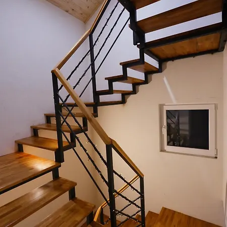 Mladenovic Kuca Case de vacanță